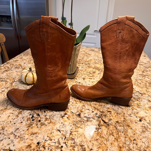 Frye Shoes - Frye Western Riding Boots - Tan Size 8.5